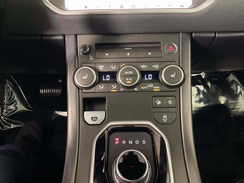 Used 2019 Land Rover Range Rover Evoque SE Premium AWD/4WD image 18