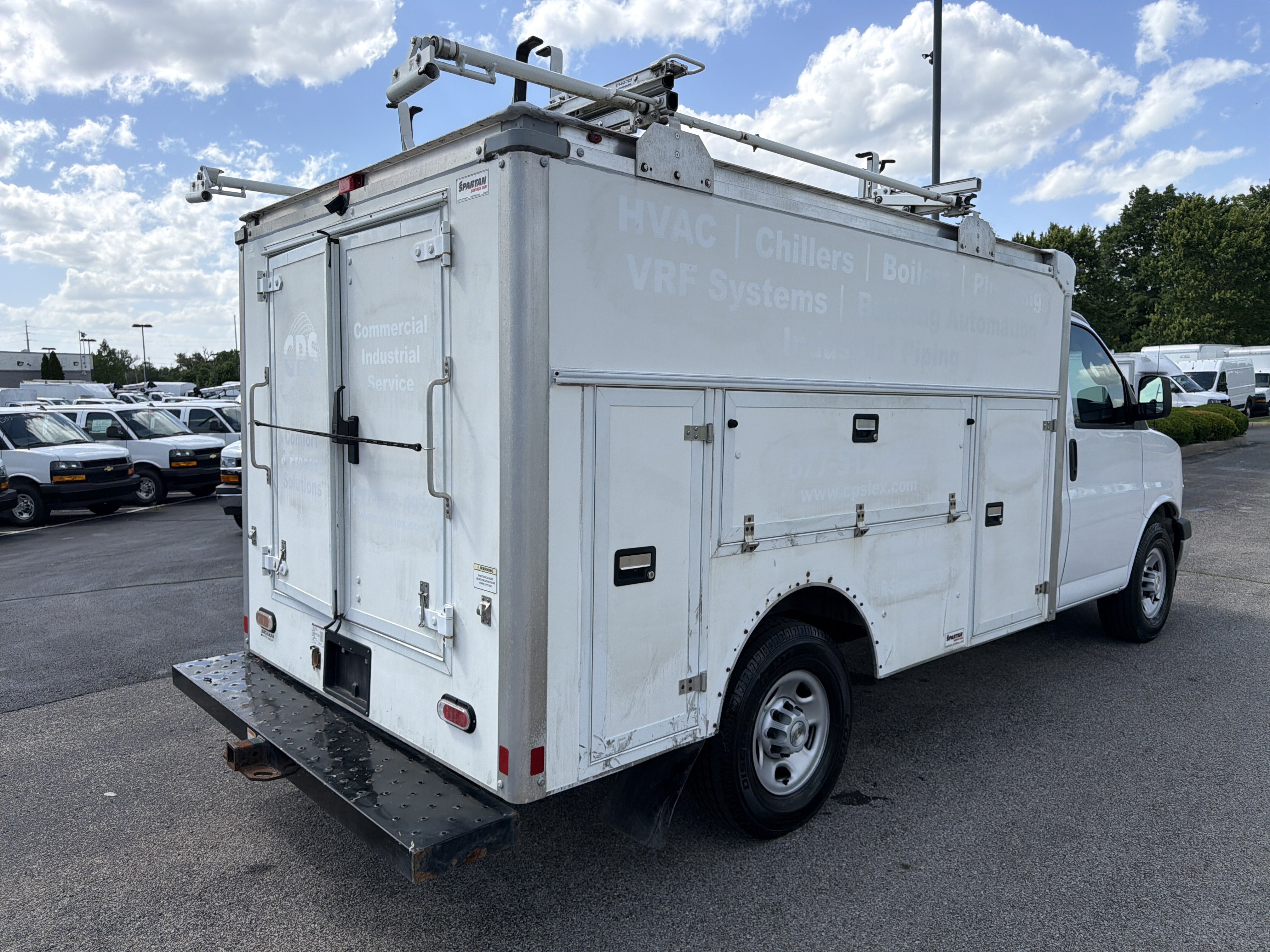 Used 2020 Chevrolet Express 3500 w/ Power Convenience Package RWD image 7