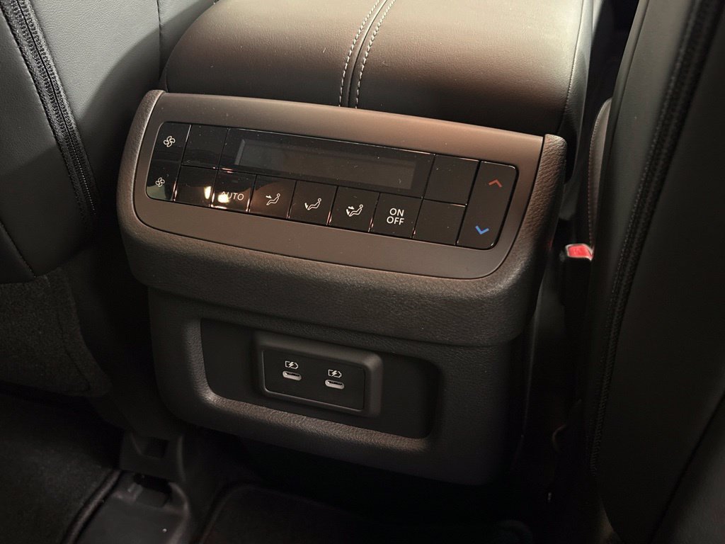 New 2026 Nissan Pathfinder SL FWD image 20