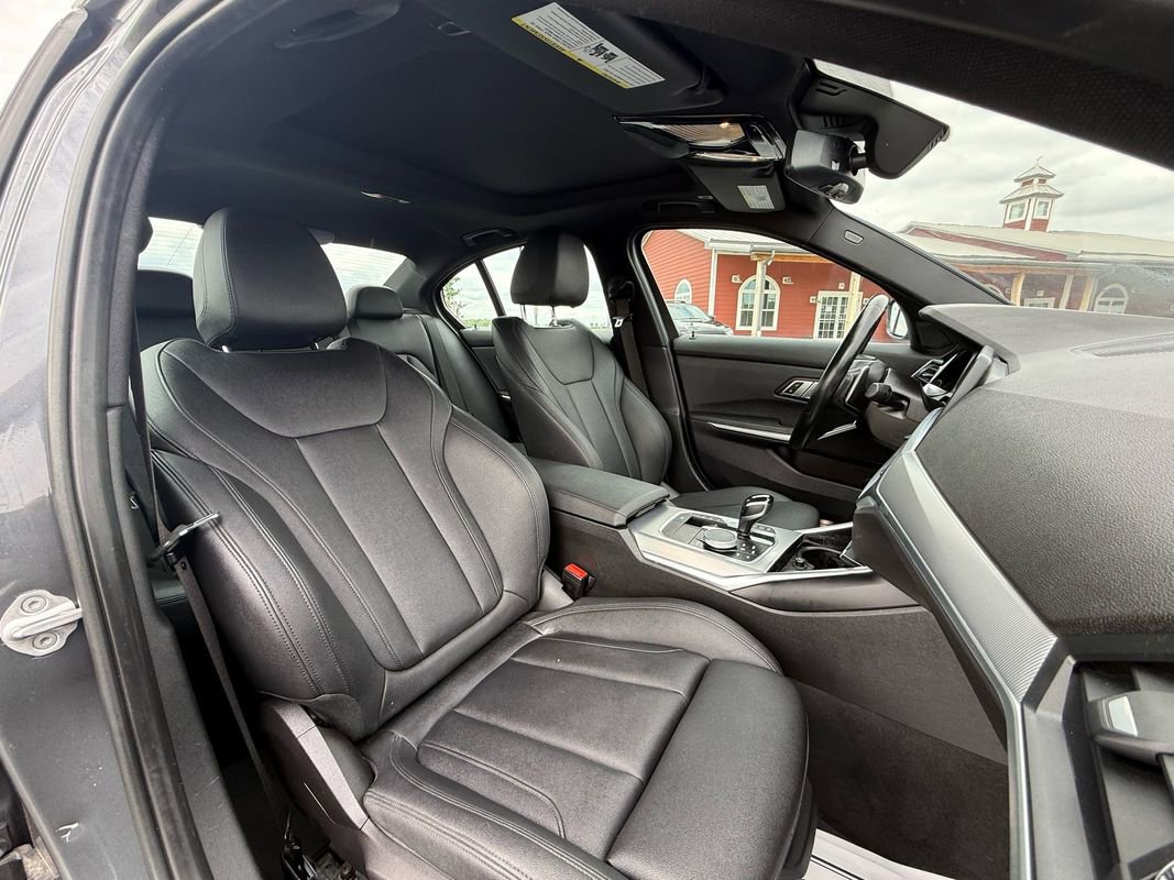 Used 2021 BMW 330i xDrive Sedan AWD/4WD image 11