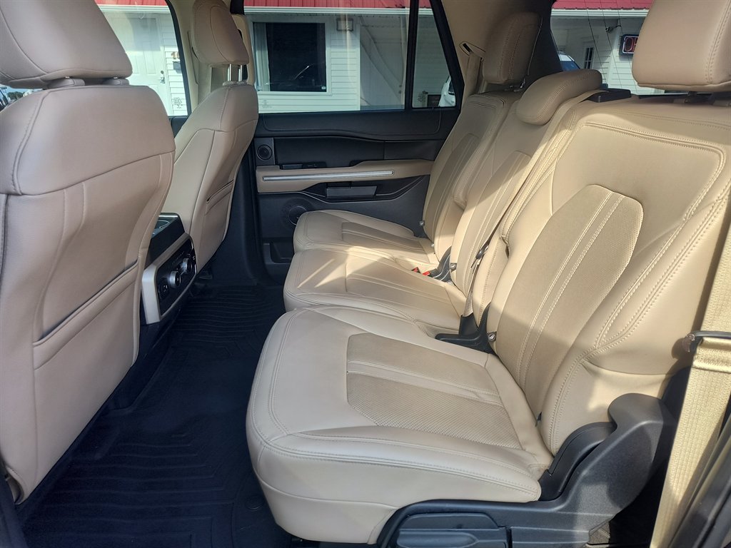 Used 2022 Ford Expedition Max Limited AWD/4WD image 32