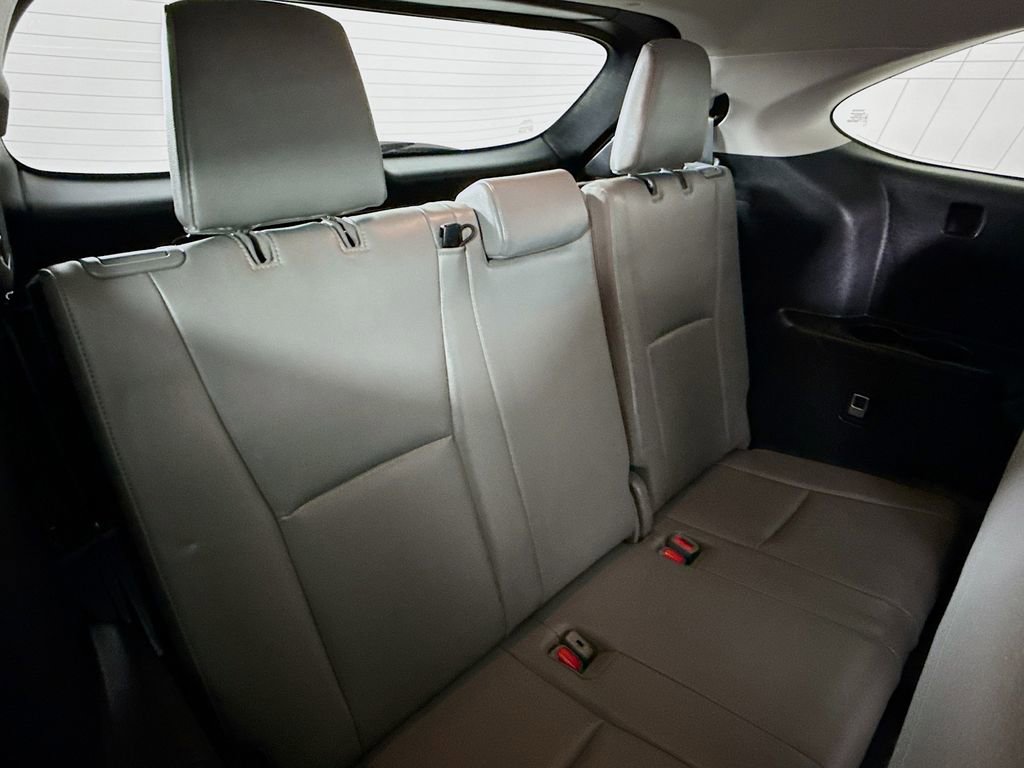 Certified 2020 Toyota Highlander Platinum AWD/4WD image 30