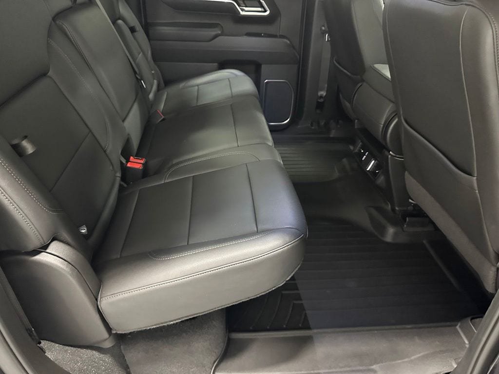 Used 2025 GMC Sierra 1500 SLT AWD/4WD image 54