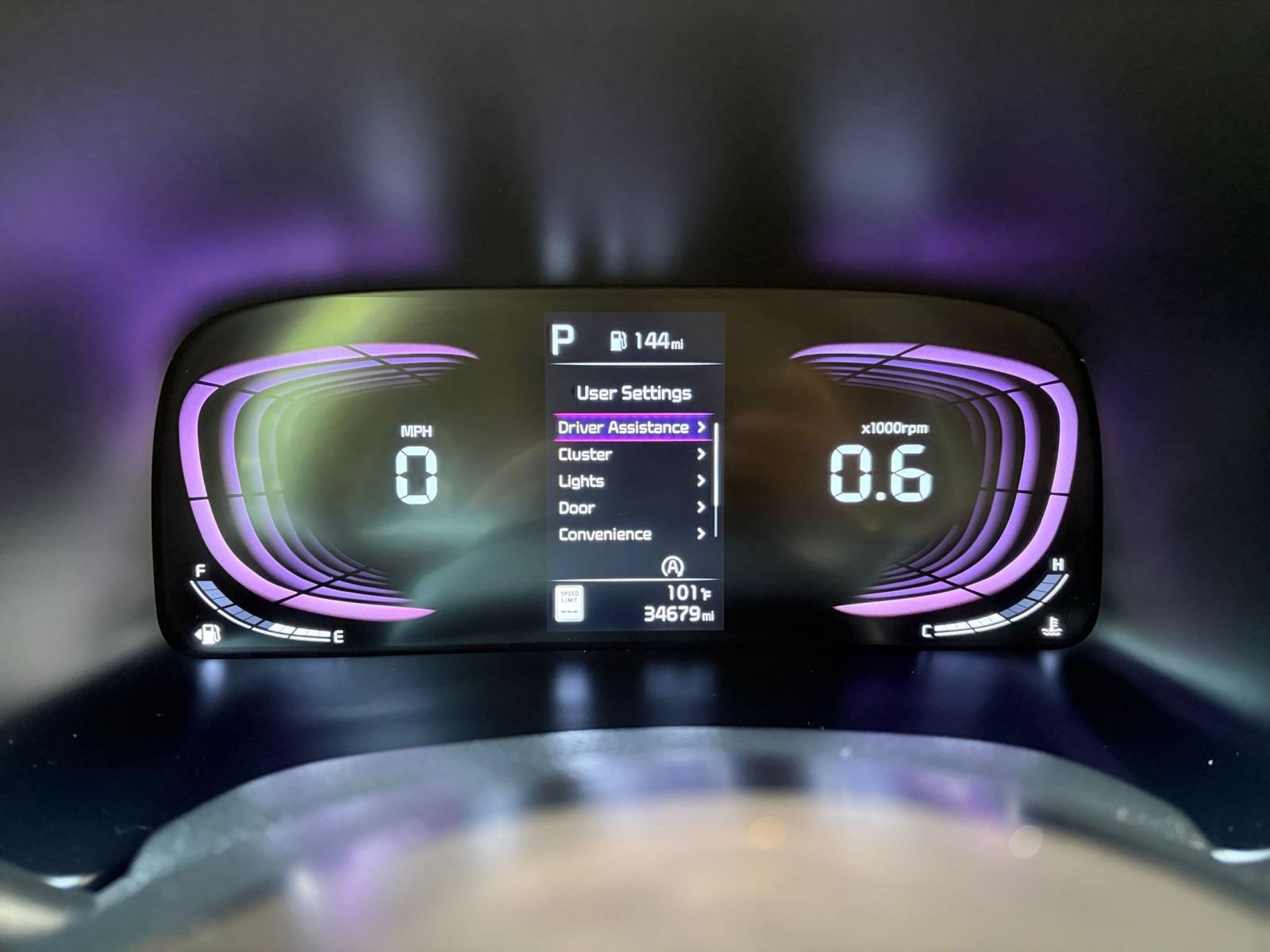 Used 2025 Kia Soul LX w/ LX Technology Package FWD image 38