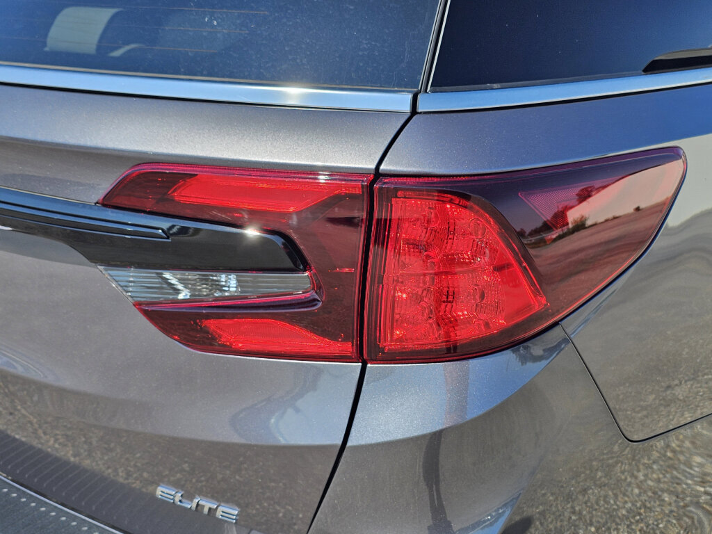 New 2027 Honda Odyssey Elite image 9