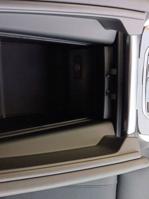 Used 2025 BMW X7 M60i image 35