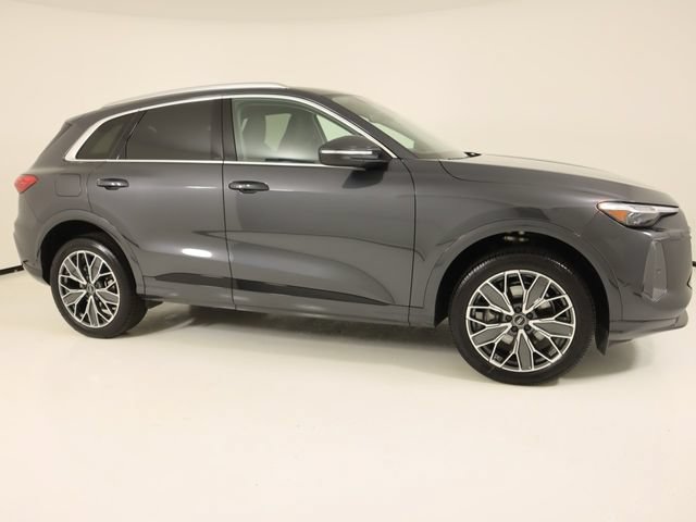 Used 2025 Audi Q5 Premium Plus AWD/4WD image 6