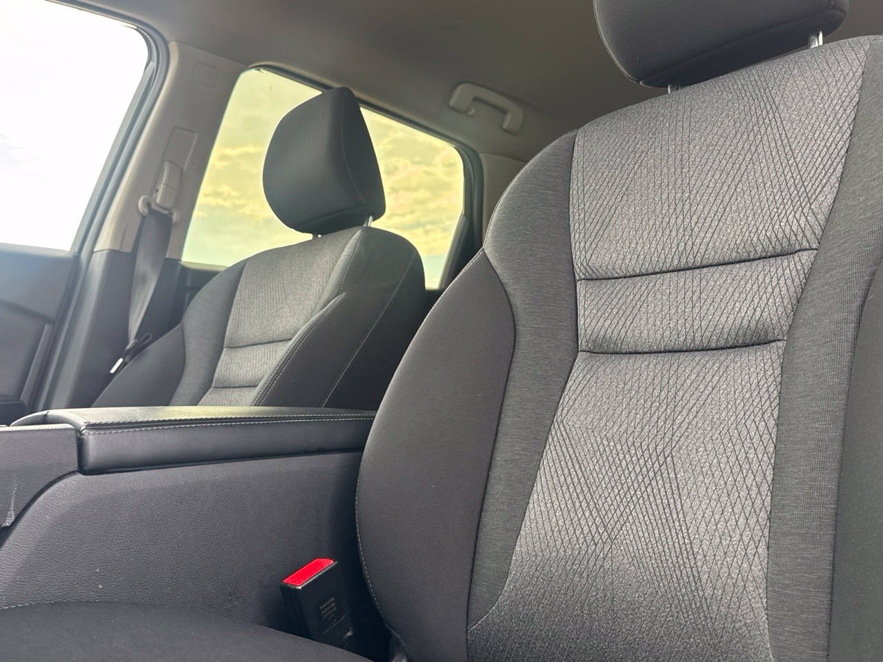 Certified 2025 Nissan Rogue SV FWD image 45