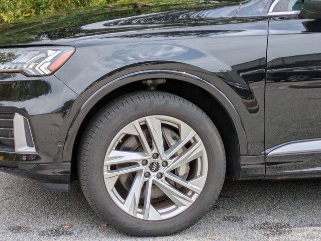 Used 2023 Audi Q7 2.0T Premium Plus w/ Premium Plus Package AWD/4WD image 14