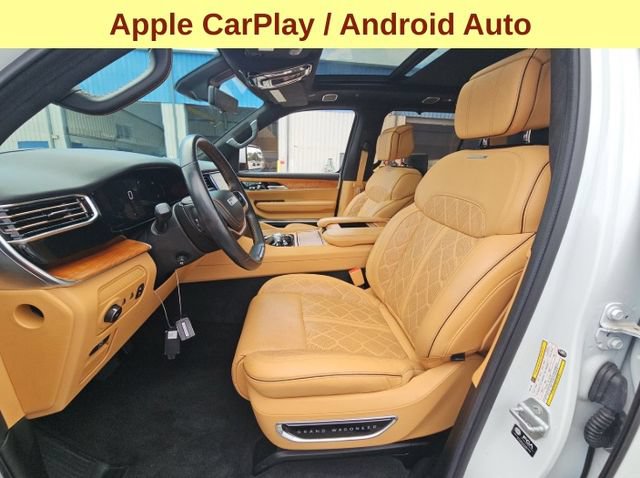 Used 2022 Jeep Grand Wagoneer Series III w/ Rear Seat Video Group 1 AWD/4WD image 10