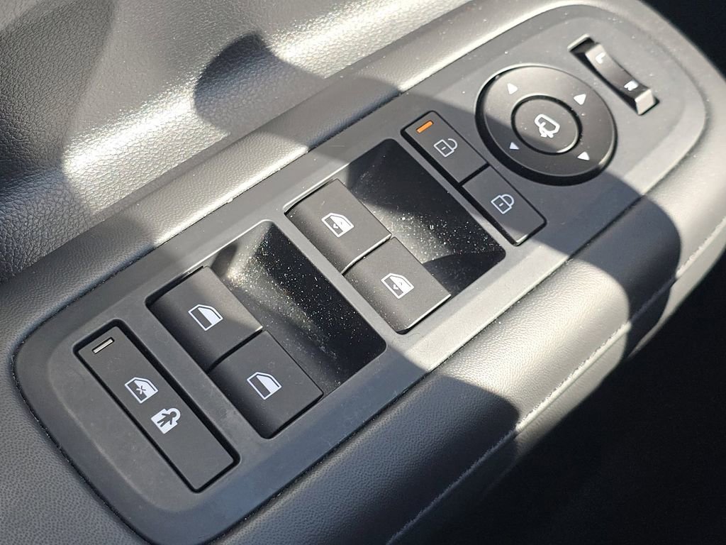 Used 2024 Hyundai Santa Fe Limited image 29