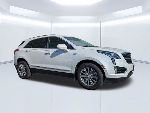 Used 2017 Cadillac XT5 Luxury w/ Driver Awareness Package AWD/4WD image 1