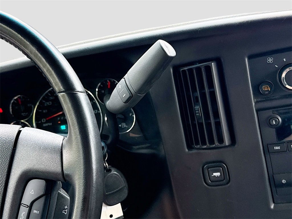 Used 2022 Chevrolet Express 2500 w/ Driver Convenience Package image 16