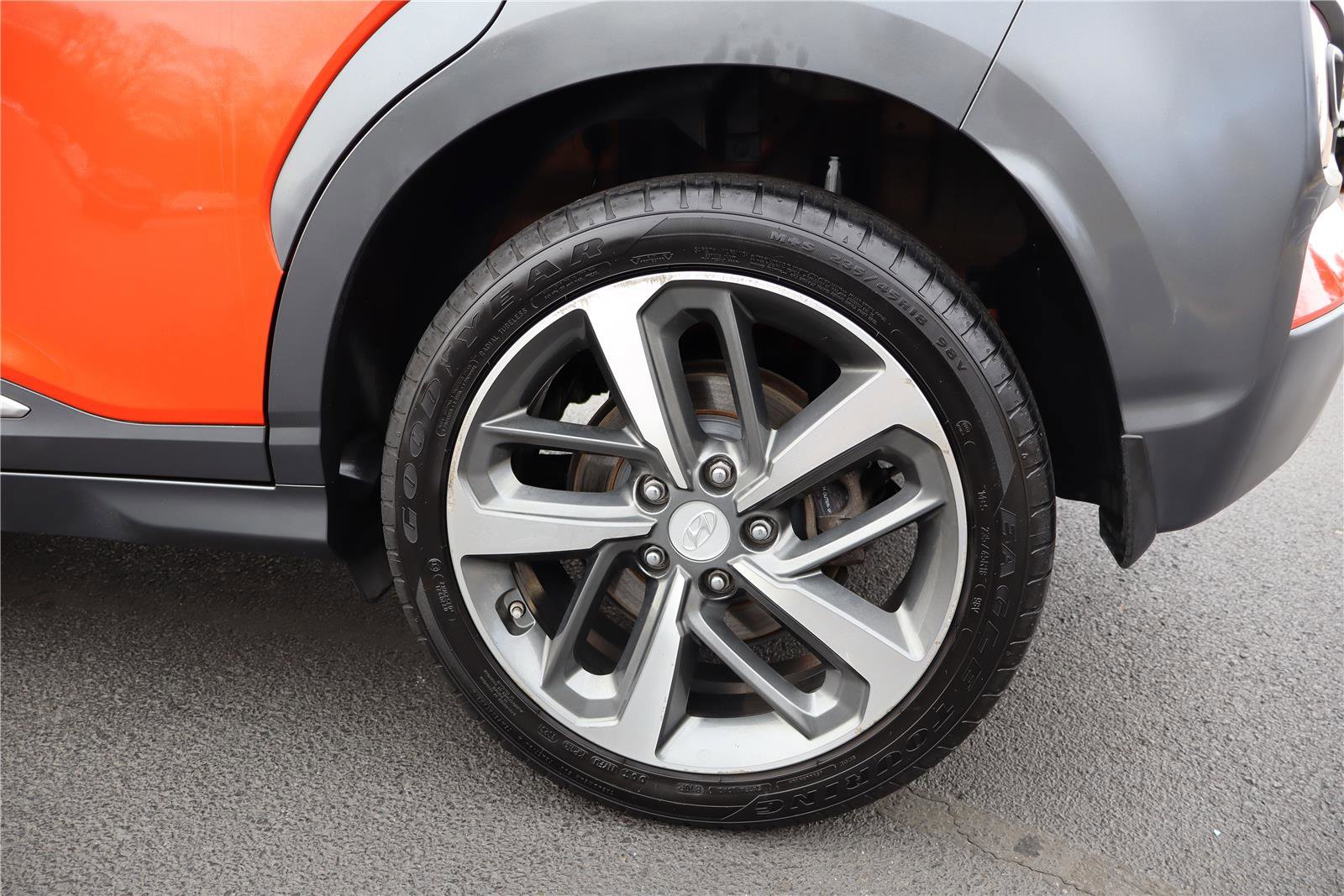 Used 2020 Hyundai Kona Limited image 11