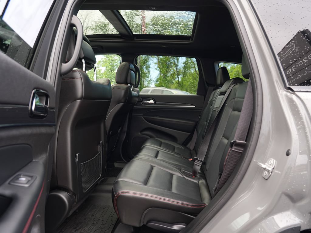 Used 2021 Jeep Grand Cherokee Trailhawk w/ Trailhawk Luxury Group AWD/4WD image 18