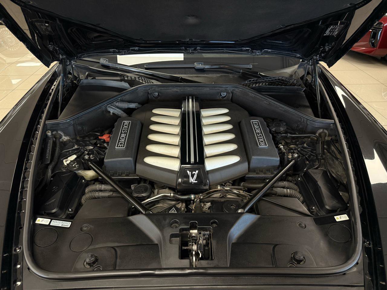 Used 2013 Rolls-Royce Ghost image 34