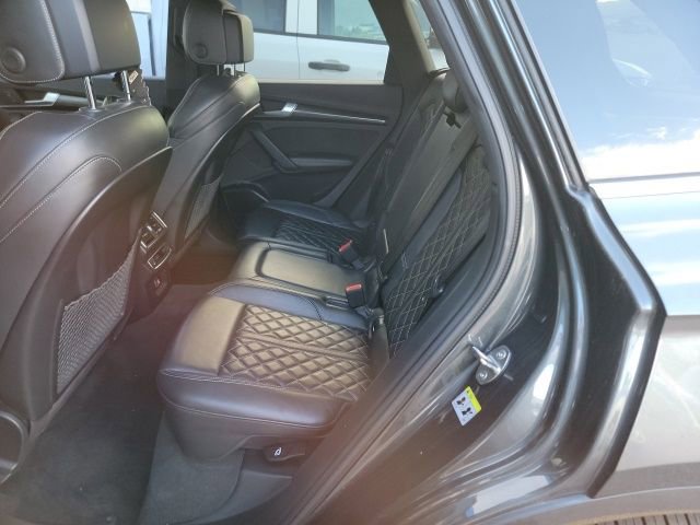 Used 2018 Audi SQ5 Prestige w/ Prestige Package AWD/4WD image 7