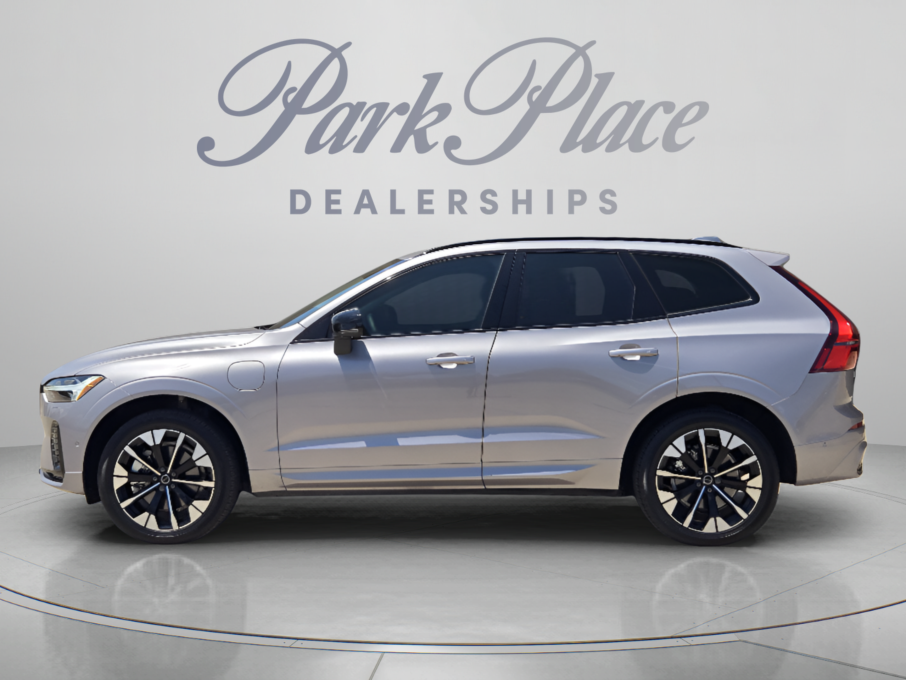 Certified 2026 Volvo XC60 T8 Plus w/ Protection Package Premier AWD/4WD image 2