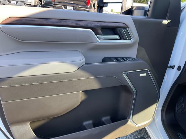 Used 2025 GMC Sierra 2500 SLT w/ SLT Premium Package AWD/4WD image 7