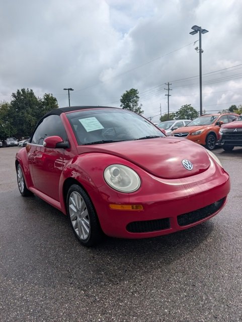 Used 2008 Volkswagen Beetle SE image 1