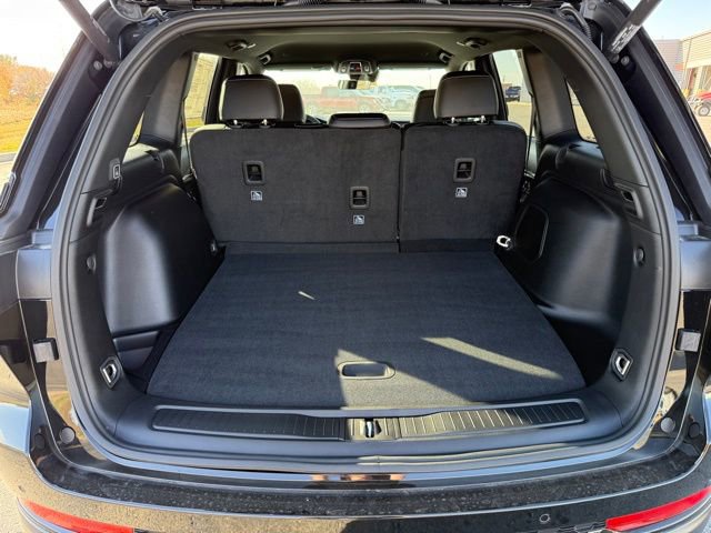 New 2025 Jeep Grand Cherokee Limited w/ Black Appearance Package RWD image 6