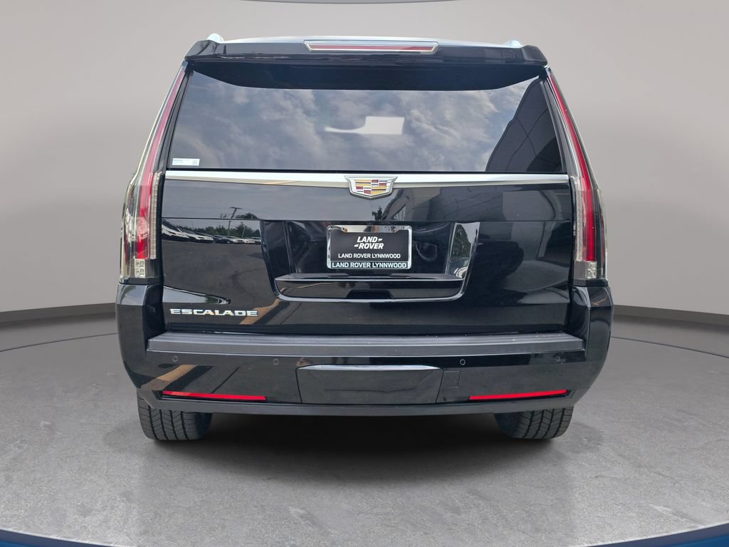 Used 2016 Cadillac Escalade Luxury AWD/4WD image 7