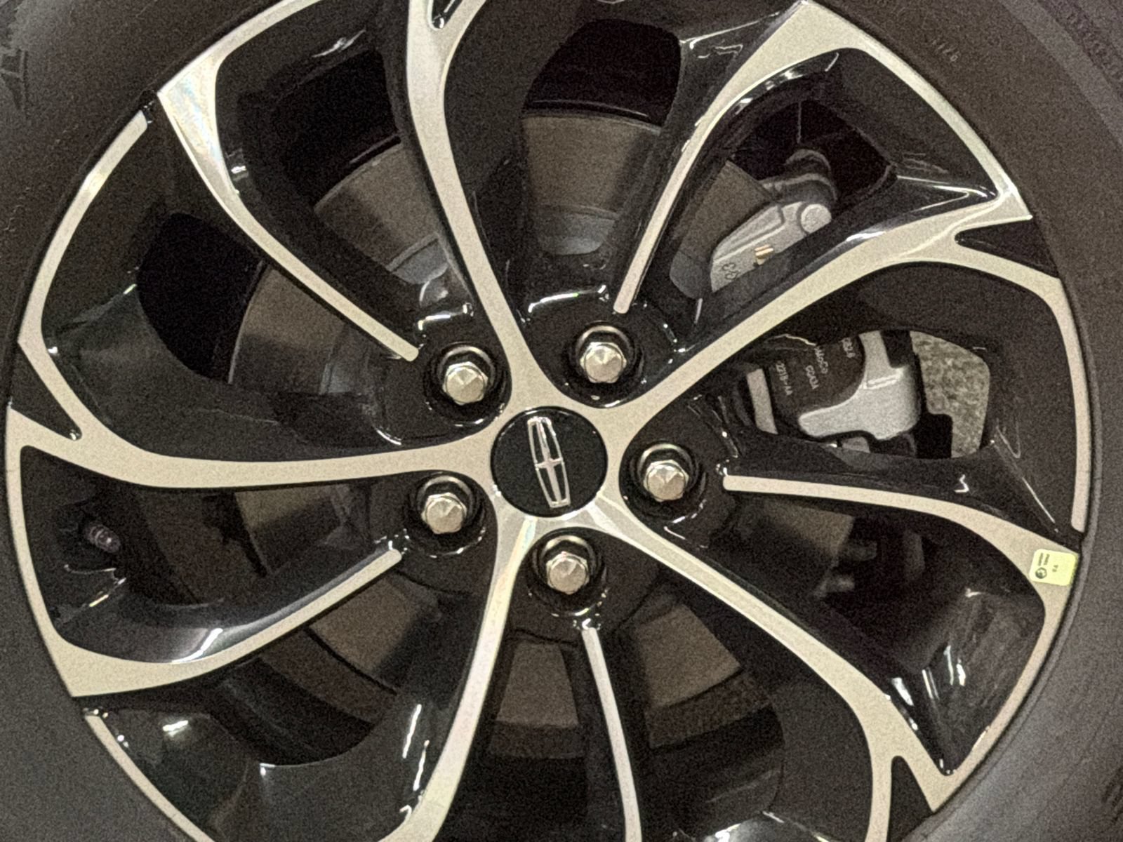 New 2026 Lincoln Nautilus Premier AWD/4WD image 5