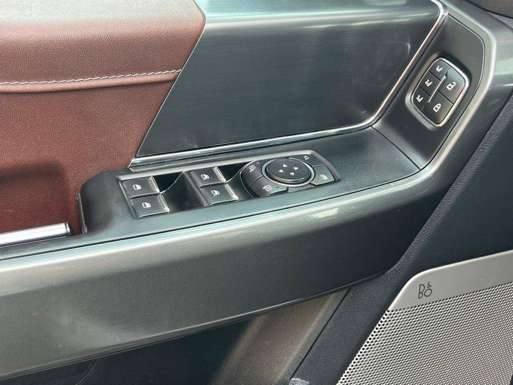 Used 2022 Ford F150 Lariat image 23