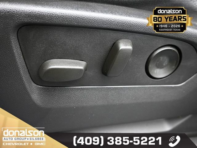 Used 2024 Chevrolet Silverado 2500 Custom w/ Custom Value Package image 8