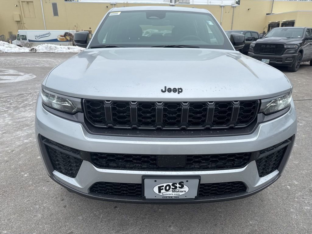 New 2026 Jeep Grand Cherokee Laredo image 8