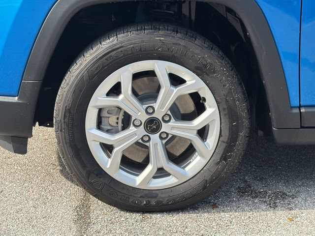 Used 2025 Jeep Compass Sport AWD/4WD image 11