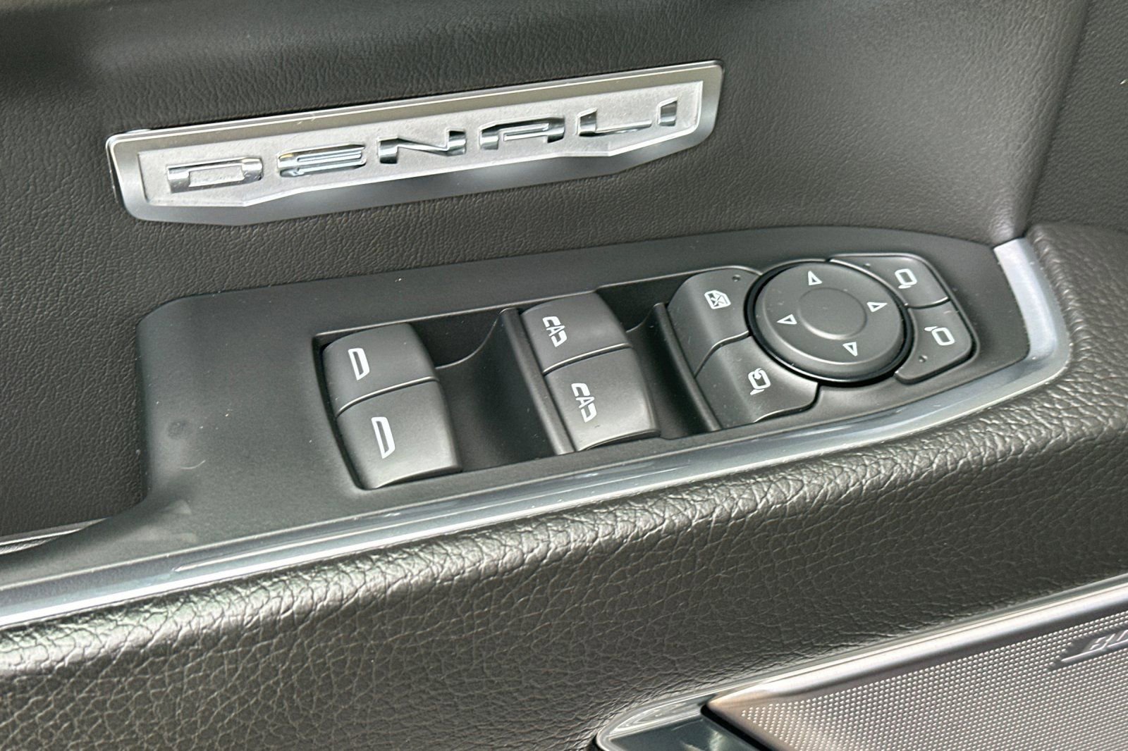 Certified 2023 GMC Sierra 1500 Denali w/ Technology Package image 12