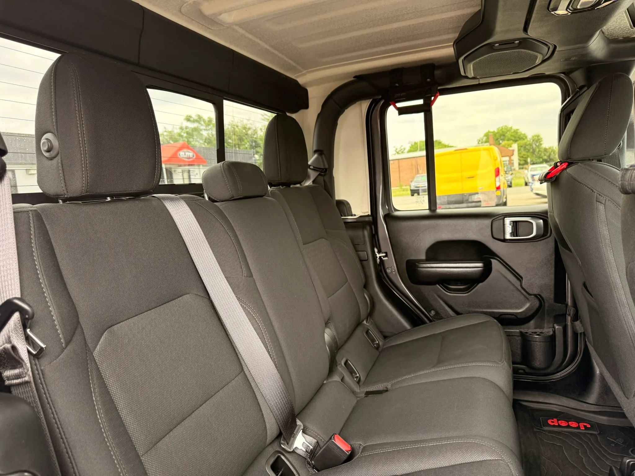 Used 2021 Jeep Gladiator Sport AWD/4WD image 34