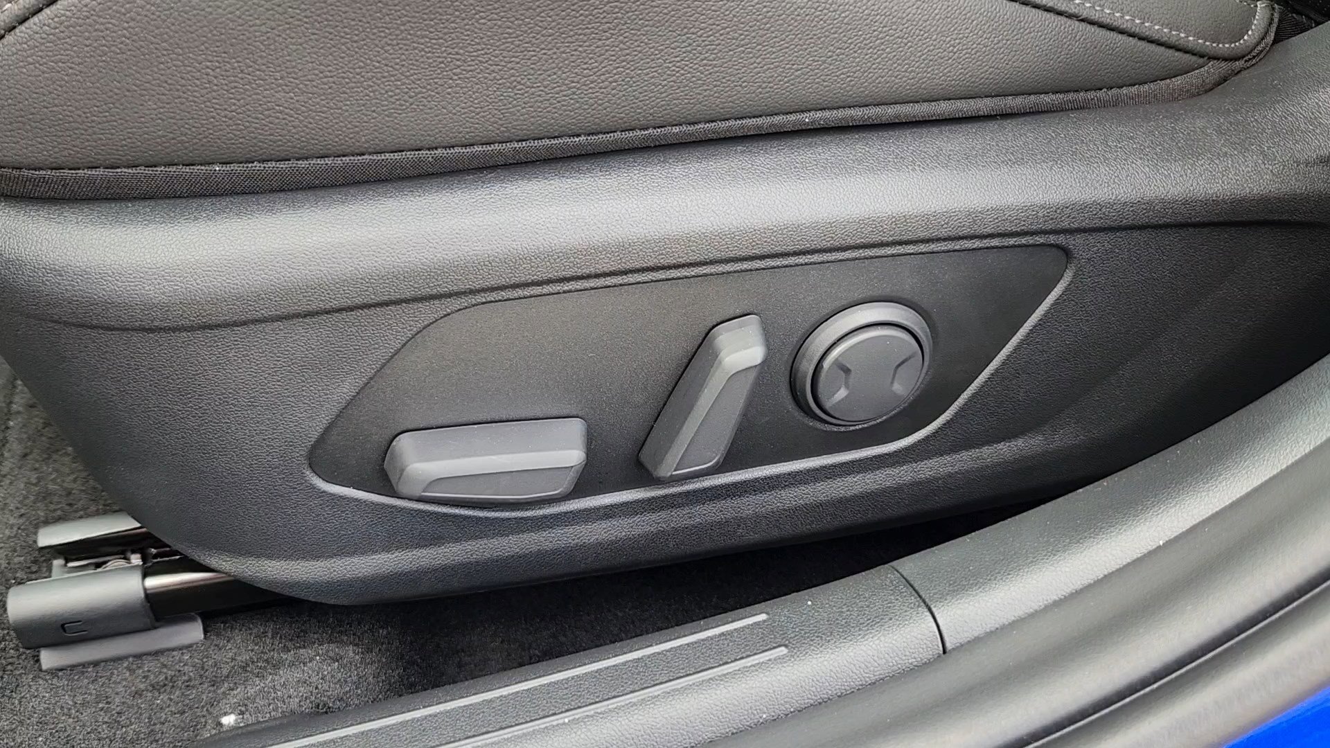 New 2026 Hyundai Elantra Limited image 8