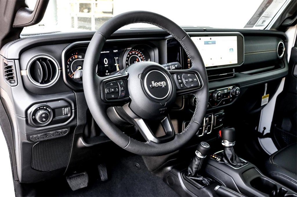 New 2025 Jeep Gladiator Sport w/ Premium Package image 11