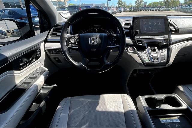 Used 2018 Honda Odyssey Elite image 8