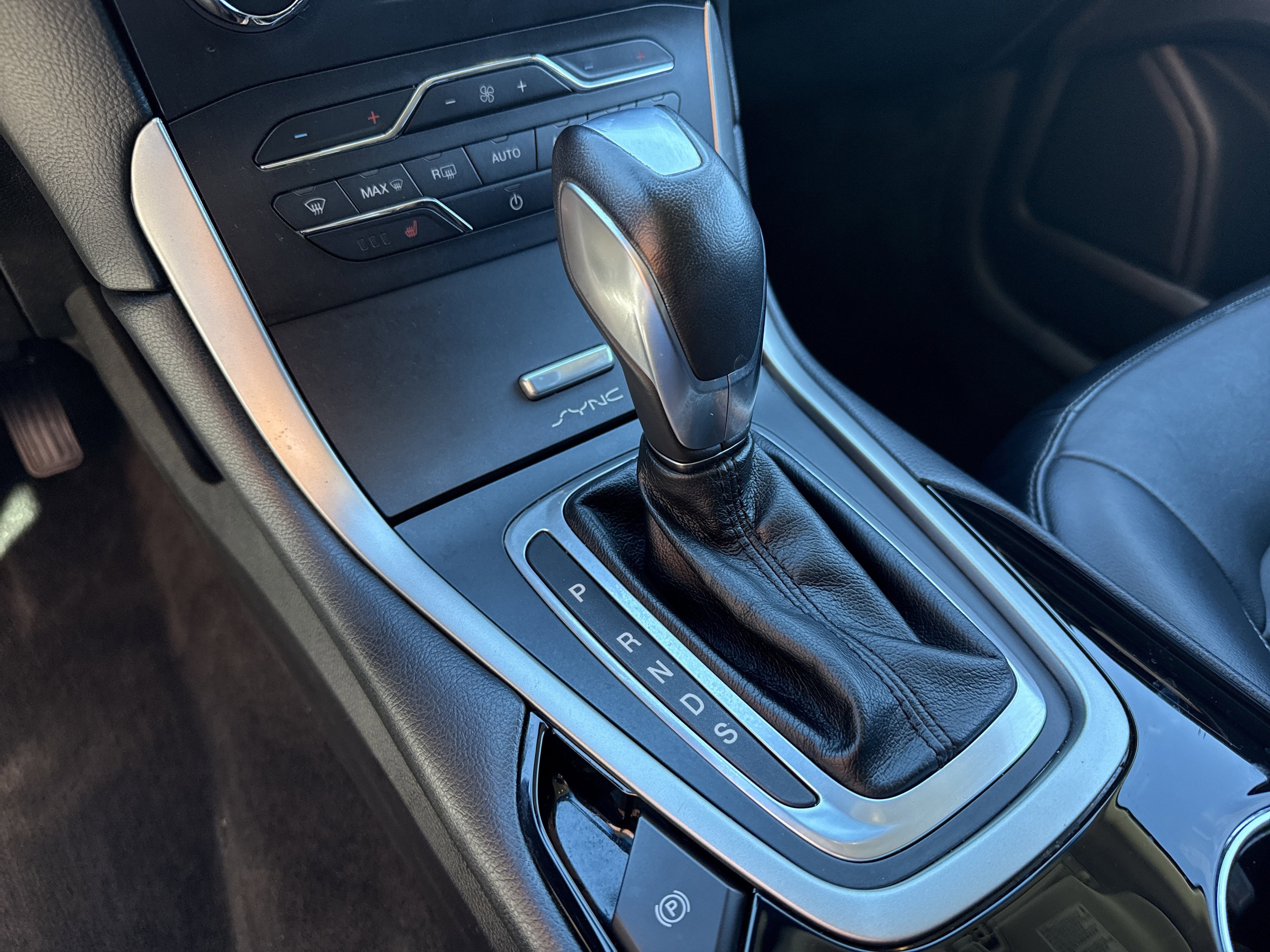 Used 2015 Ford Edge SEL w/ Equipment Group 201A image 29