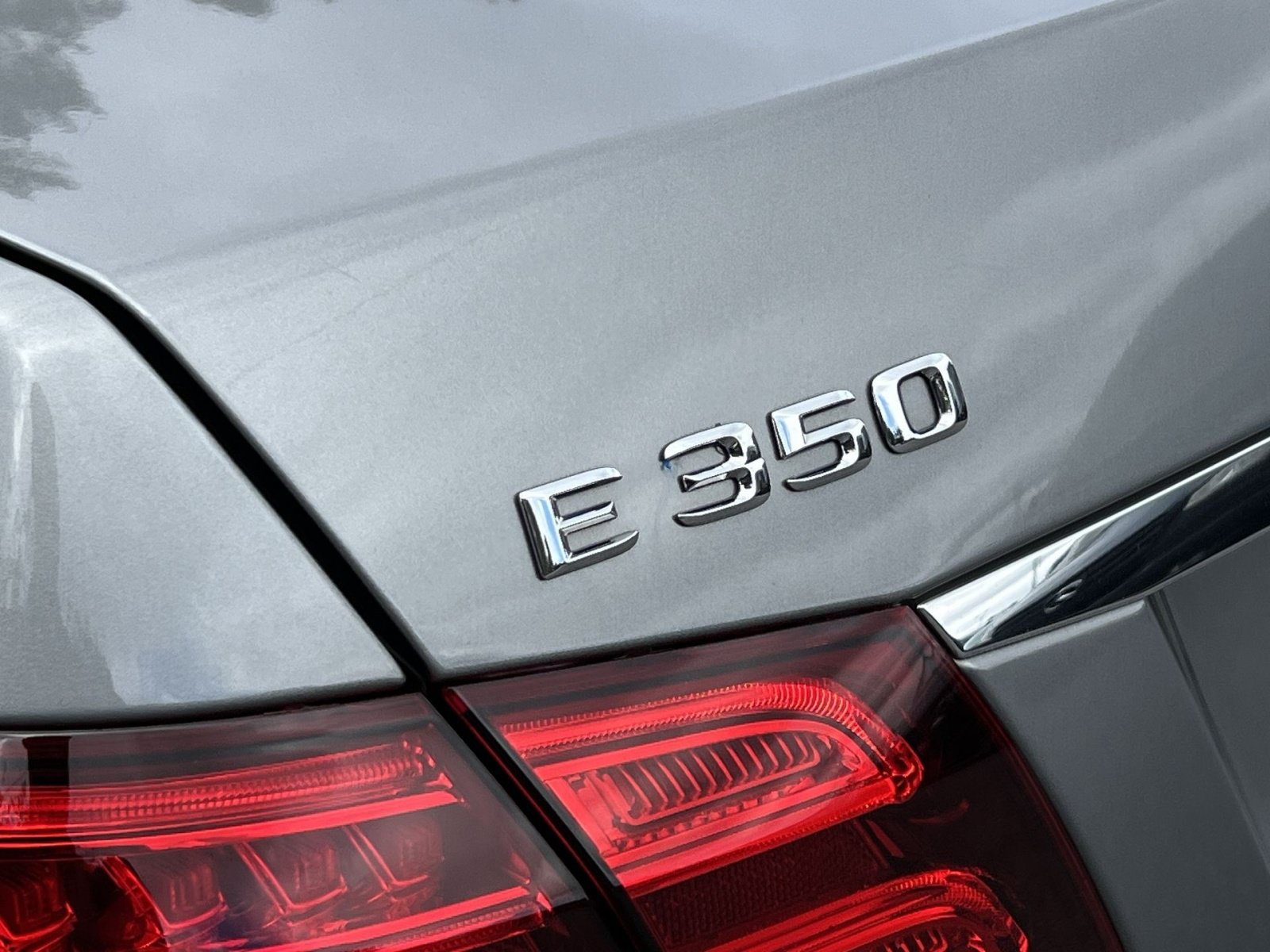 Used 2015 Mercedes-Benz E 350 4MATIC Sedan image 36