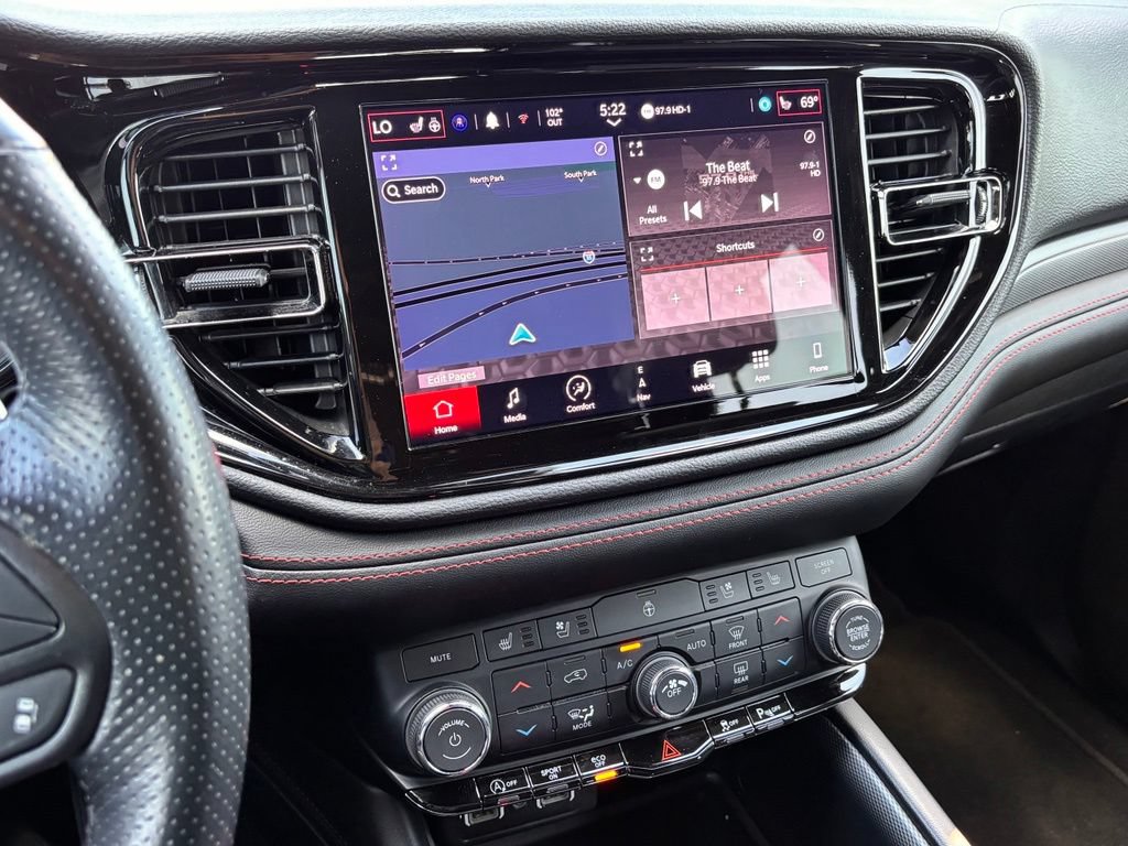 Used 2024 Dodge Durango GT RWD image 14