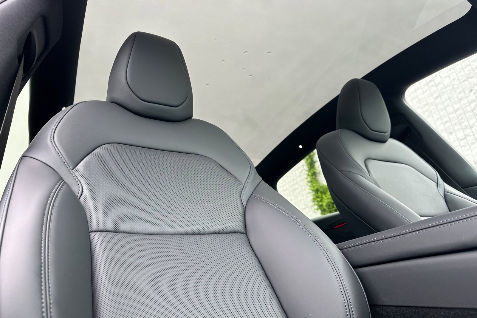 Used 2026 Tesla Model Y 2WD image 21