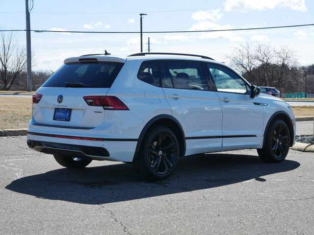Certified 2023 Volkswagen Tiguan SE R-Line image 7