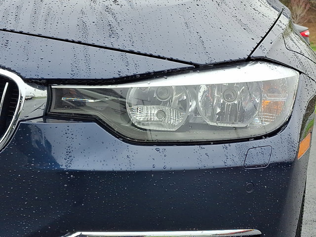 Used 2015 BMW 328i xDrive Sedan AWD/4WD image 10
