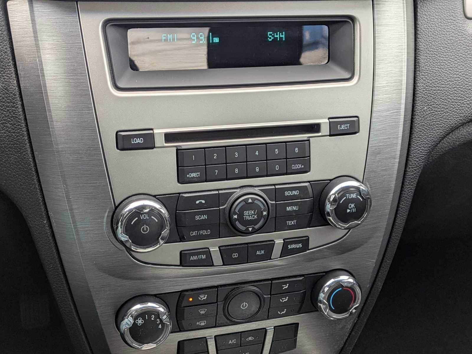 Used 2010 Ford Fusion SE image 23