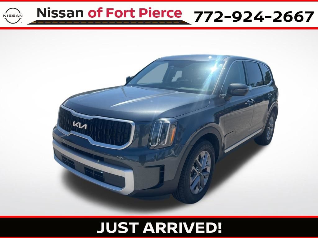 Used 2023 Kia Telluride LX FWD video 1