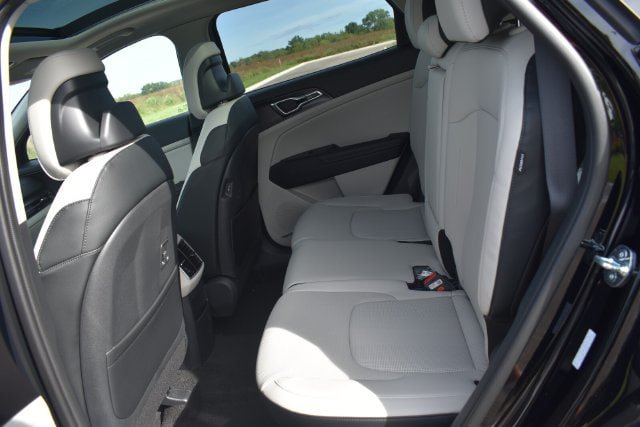 New 2026 Kia Sportage EX w/ EX Panorama Roof Package AWD/4WD image 20