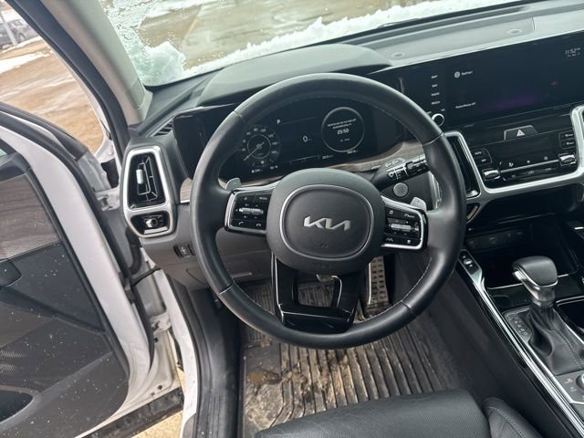 Used 2022 Kia Sorento SX Prestige image 18