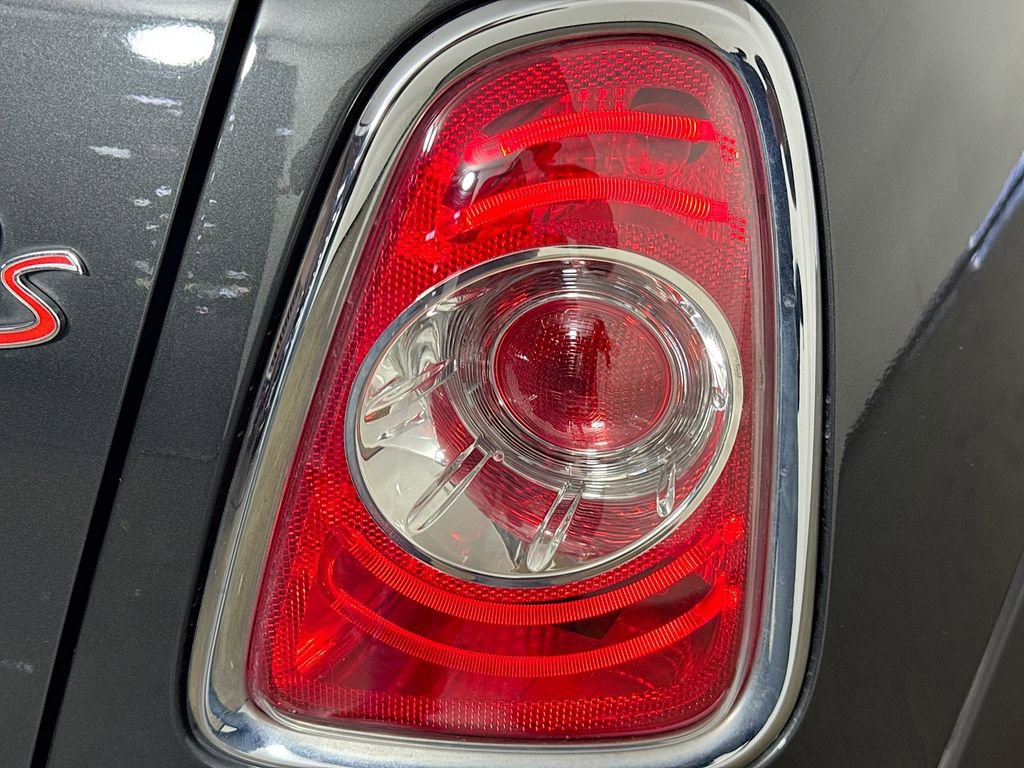 Used 2011 MINI Cooper S image 31