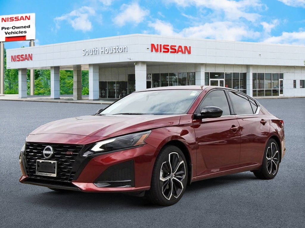 Used 2026 Nissan Altima 2.5 SR w/ SR Premium Package FWD image 2