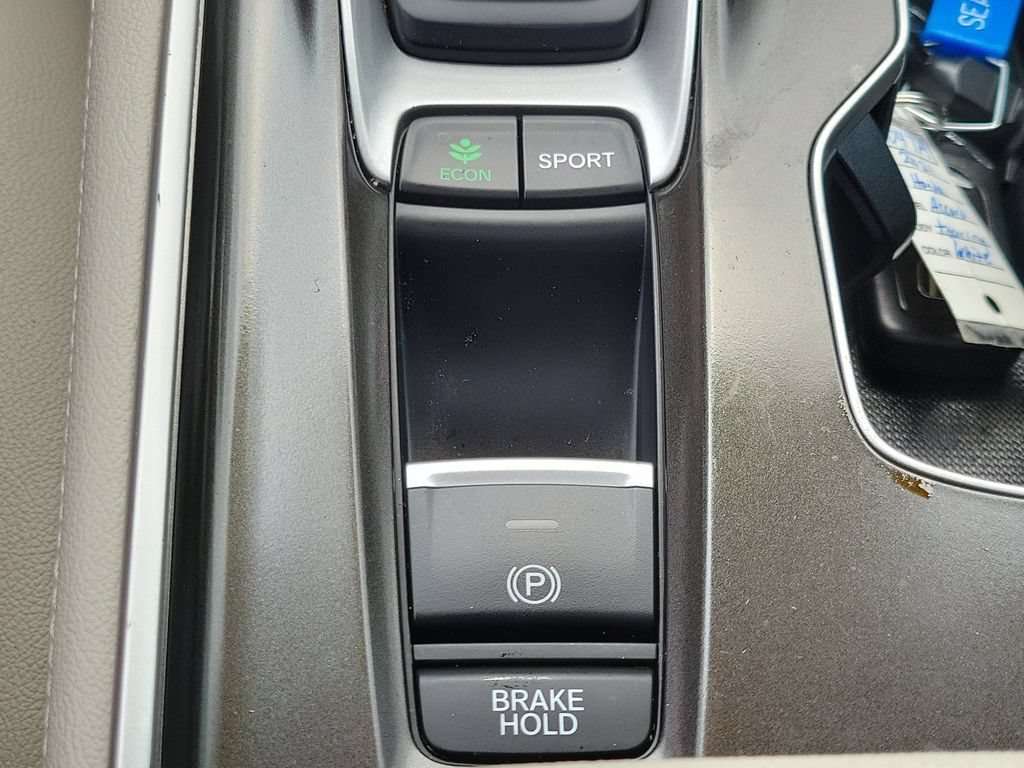 Used 2021 Honda Accord Touring image 32