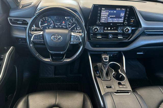 Certified 2021 Toyota Highlander XSE FWD image 15